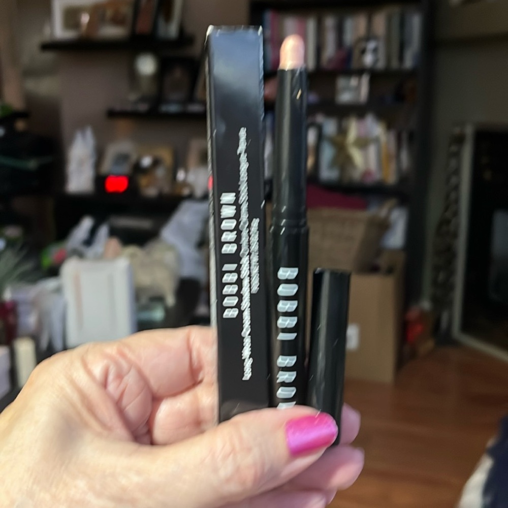 Bobbi Brown Long Wear Cream Shadow Stick In Shade 4 Golden Pink.  New In Box!